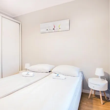 Na Fali With Free Parking By Renters