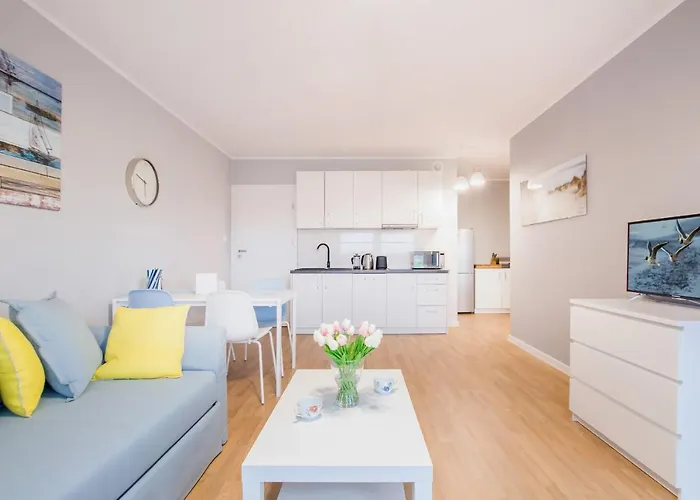 Na Fali With Free Parking By Renters غدينيا