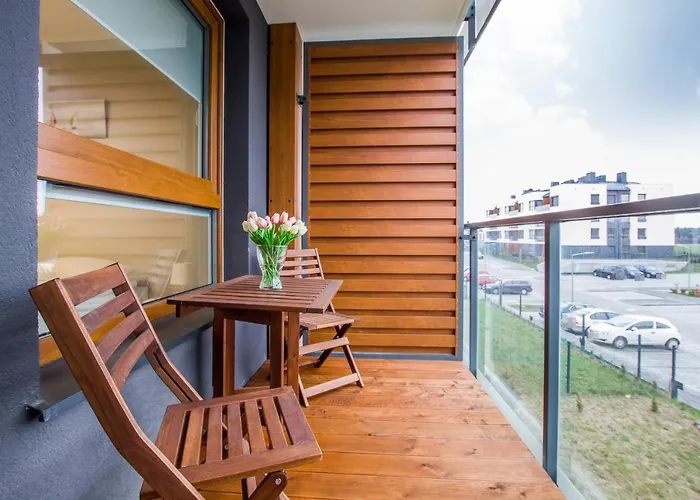 Na Fali With Free Parking By Renters غدينيا